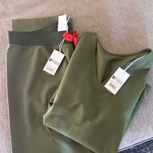 Brand new figs olive green scrub set.